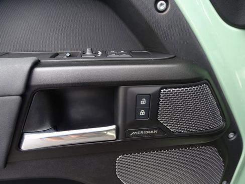 Used 2023 Land Rover Defender 110 75th Limited Edition image 16