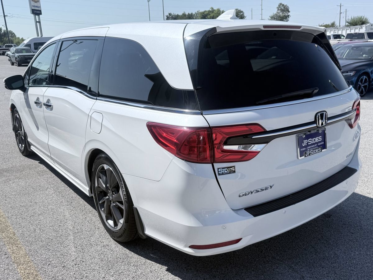 Used 2021 Honda Odyssey Elite image 7