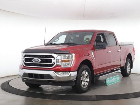 Used 2021 Ford F150 XLT w/ Equipment Group 301A Mid AWD/4WD image 10