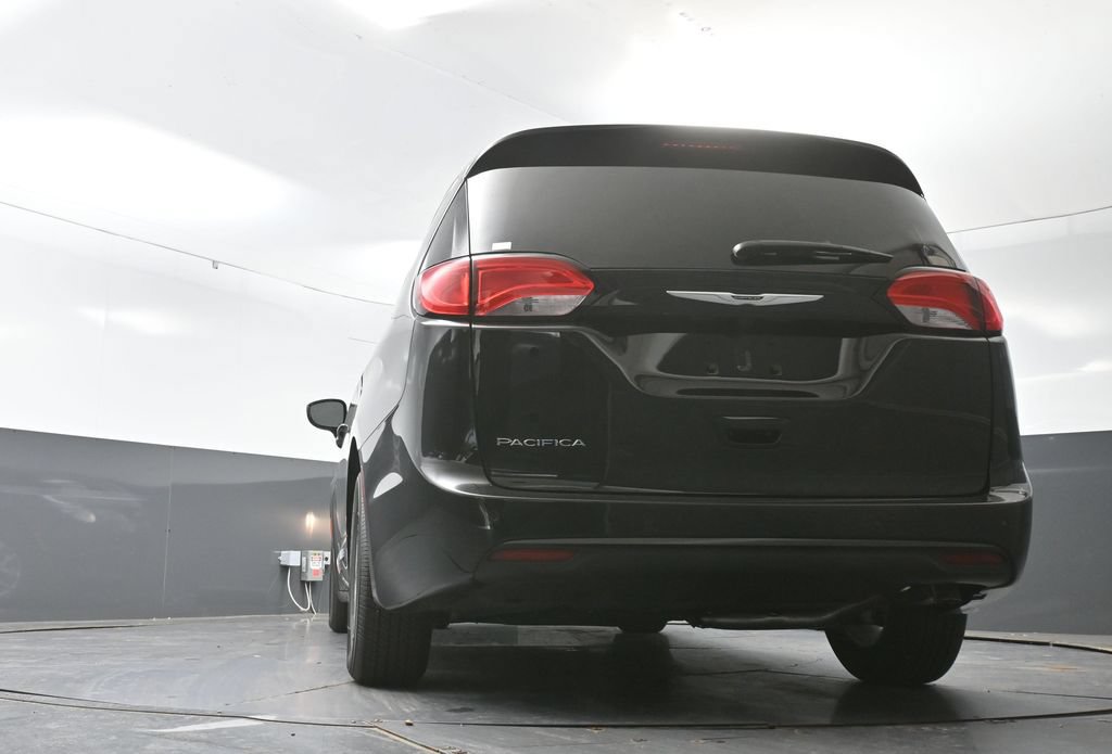 New 2027 Chrysler Pacifica LX FWD image 43