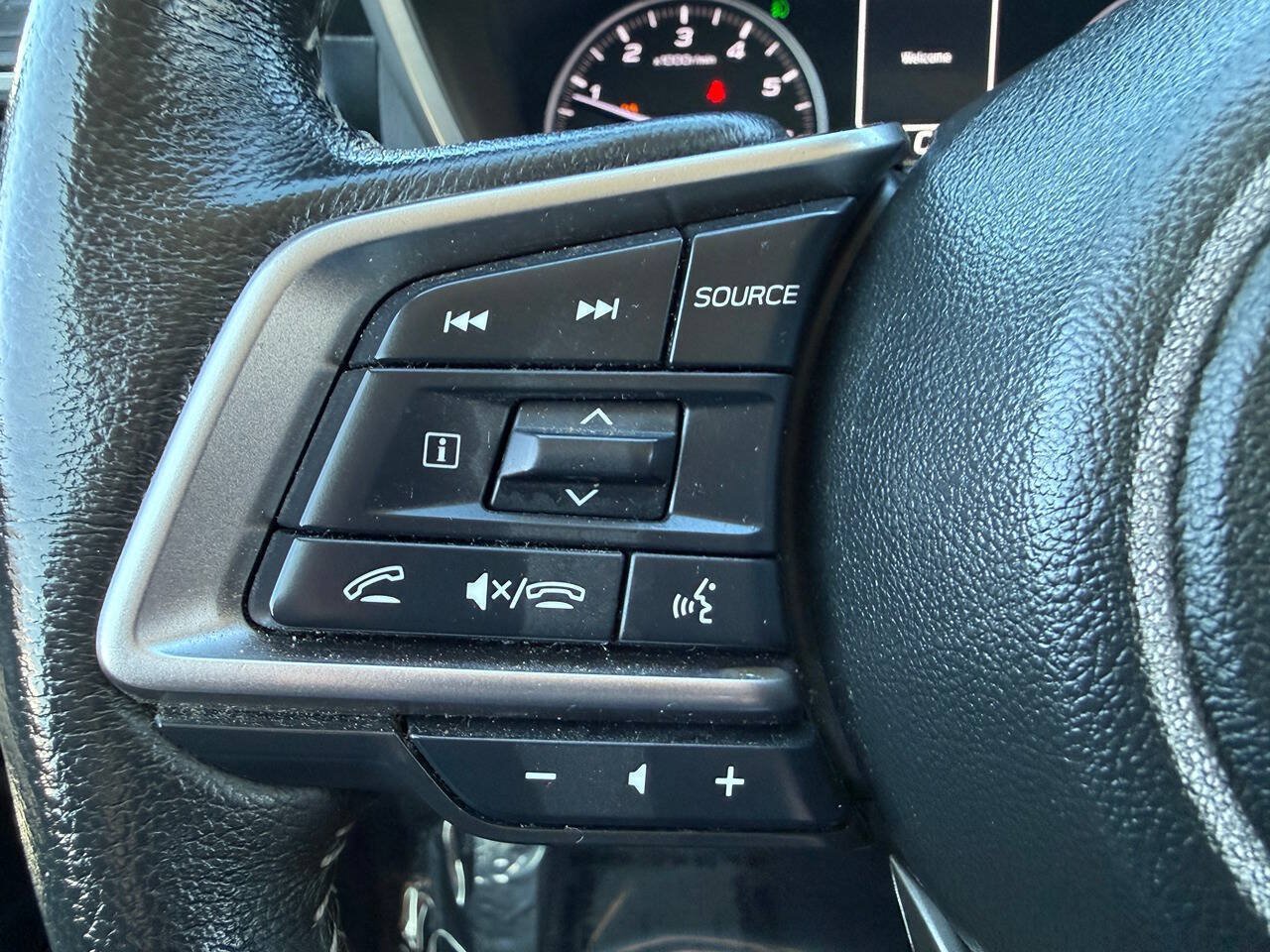Used 2023 Subaru Ascent Limited w/ Technology Package AWD/4WD image 36