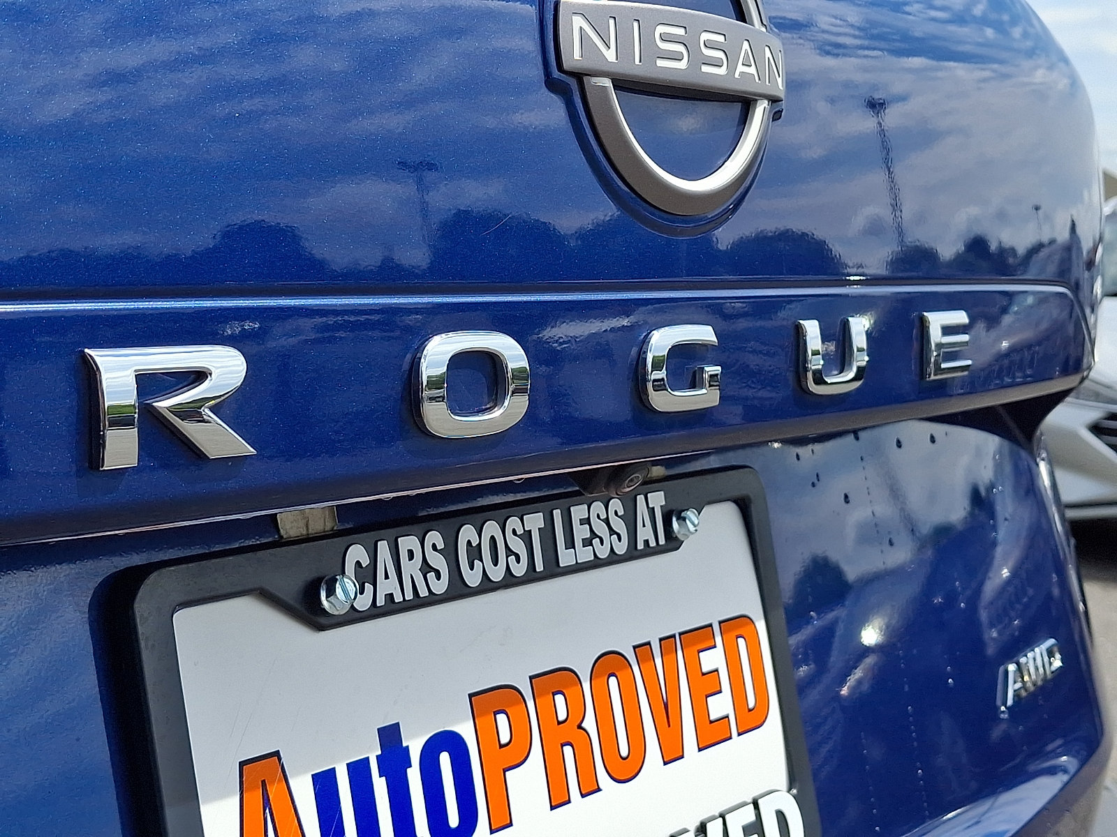 Used 2023 Nissan Rogue S AWD/4WD image 29