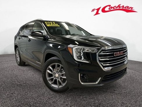 Certified 2023 GMC Terrain SLT w/ LPO, Floor Liner Package image 1