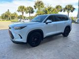 Used 2024 Toyota Grand Highlander XLE image 6