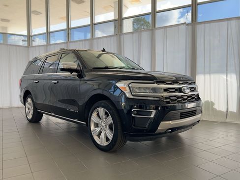 Used 2024 Ford Expedition Max Platinum image 7