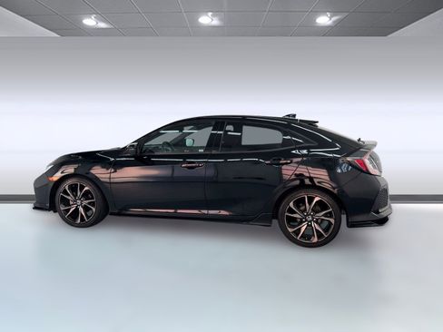 Used 2018 Honda Civic Sport Touring image 2