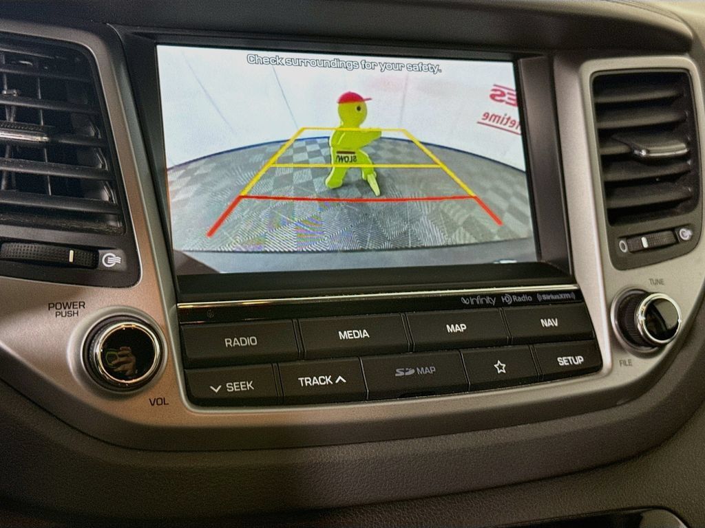 Used 2018 Hyundai Tucson Limited AWD/4WD image 6