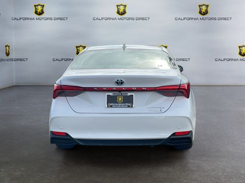Used 2021 Toyota Avalon Limited w/ Advanced Safety Package FWD image 6