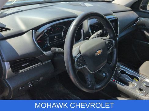 Used 2021 Chevrolet Traverse LT AWD/4WD image 8