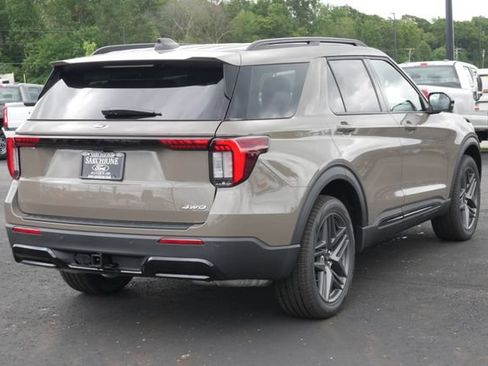 New 2026 Ford Explorer ST-Line w/ ST-Line Street Pack AWD/4WD image 14