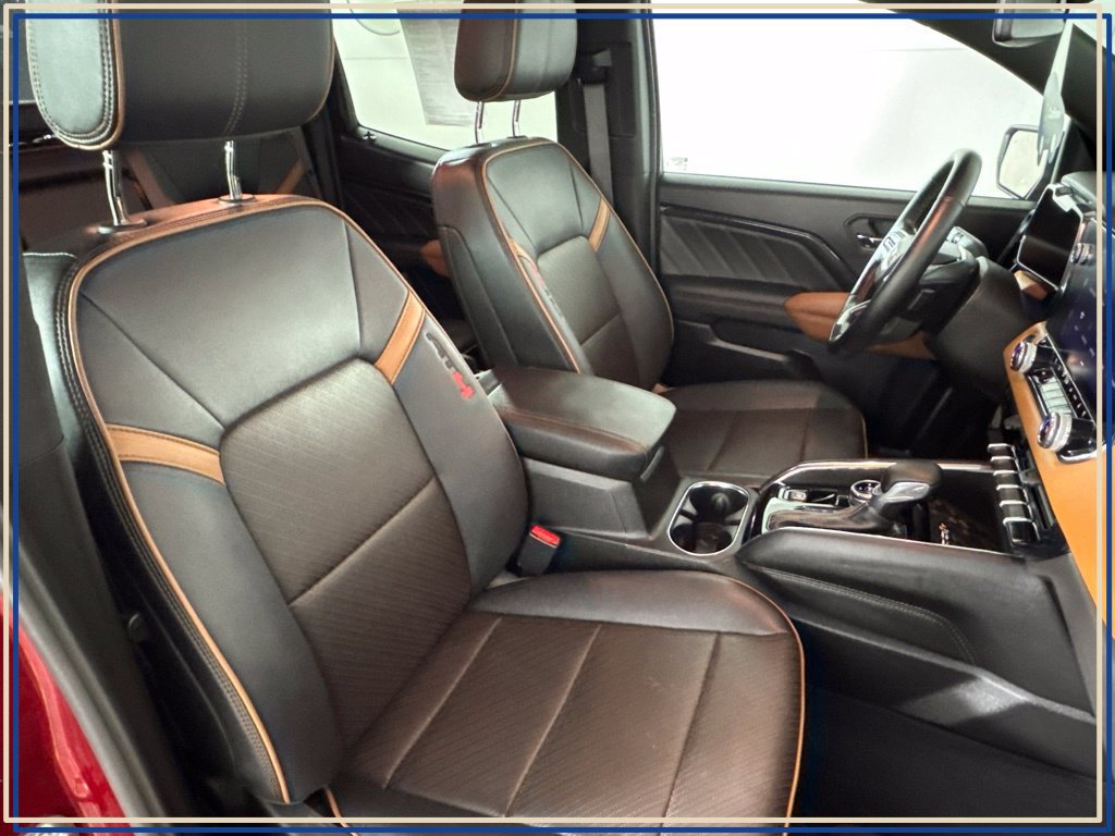 Certified 2025 GMC Canyon AT4 w/ AT4 Premium Package AWD/4WD image 39