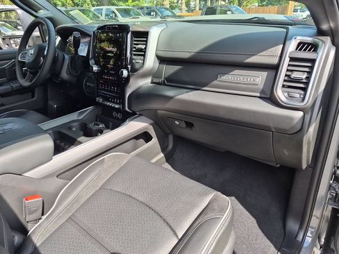New 2027 RAM 2500 Laramie w/ Night Edition AWD/4WD image 17