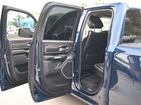 Used 2020 RAM 1500 Laramie RWD image 10