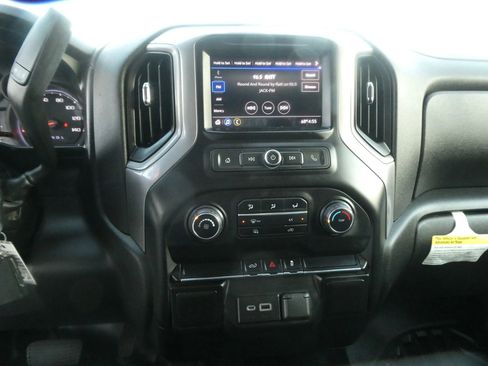 Used 2021 Chevrolet Silverado 1500 W/T w/ WT Fleet Convenience Package AWD/4WD image 18