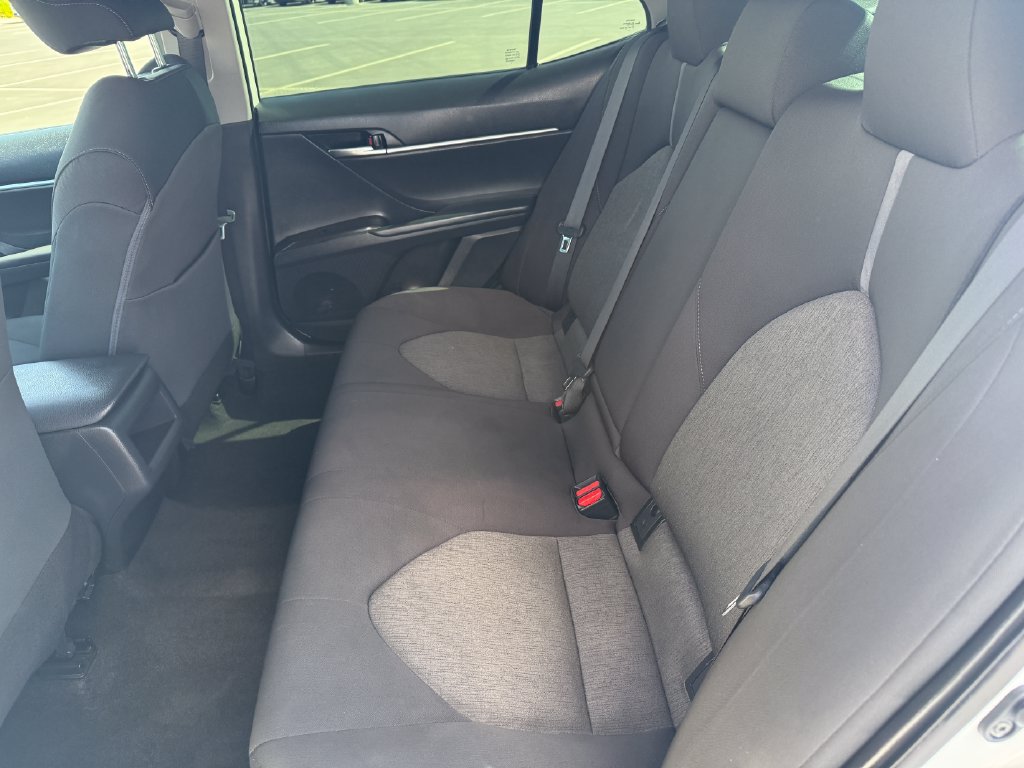 Used 2021 Toyota Camry LE FWD image 13