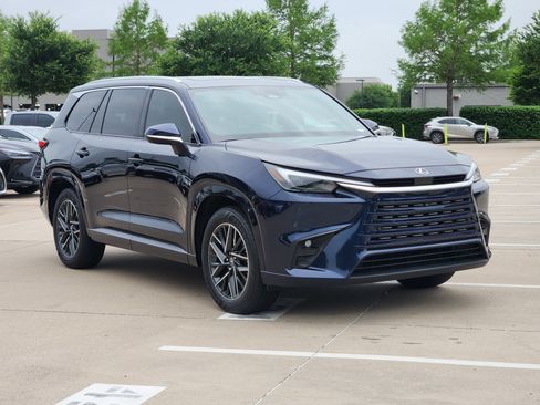 Used 2025 Lexus TX 350 AWD w/ Technology Package image 2