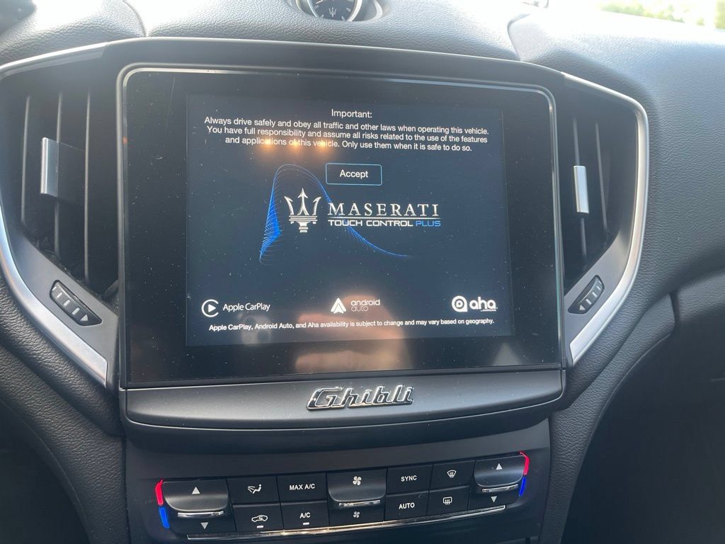 Used 2018 Maserati Ghibli RWD image 10