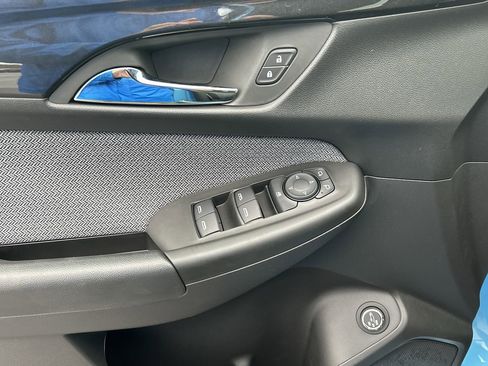 New 2025 Chevrolet TrailBlazer LT w/ Convenience Package image 16