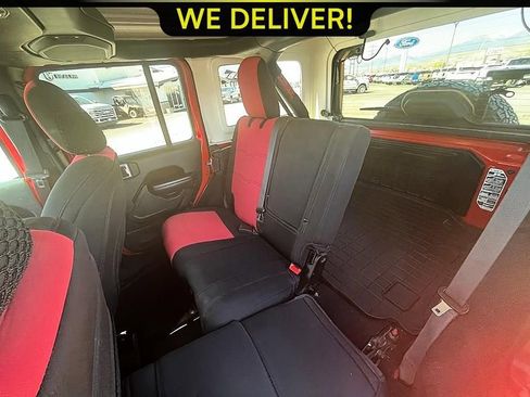Used 2021 Jeep Wrangler Unlimited Rubicon AWD/4WD image 15