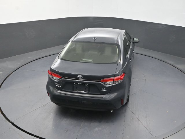 Used 2026 Toyota Corolla LE w/ LE Premium Package FWD image 28