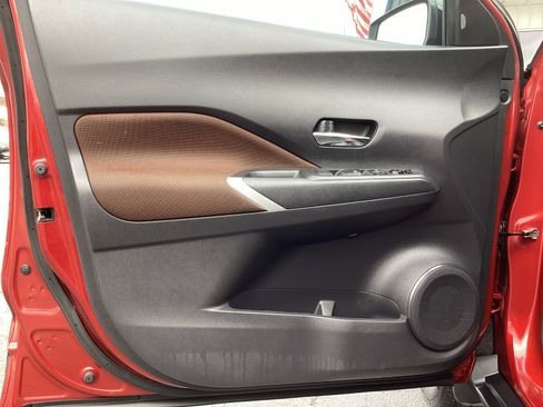 Used 2023 Nissan Kicks SR w/ Interior Electronics Package image 28