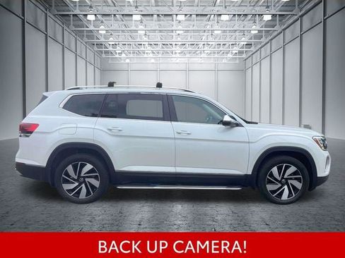 Used 2025 Volkswagen Atlas SEL AWD/4WD image 5