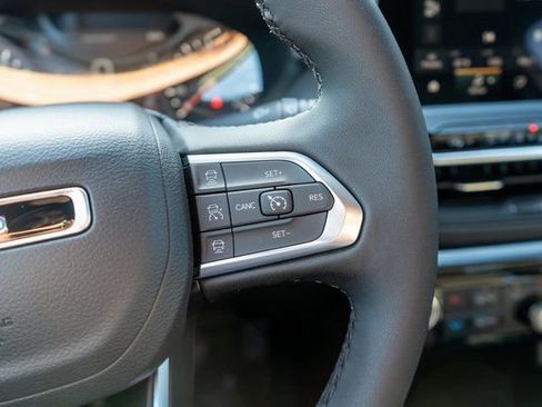 New 2026 Jeep Compass Limited image 19