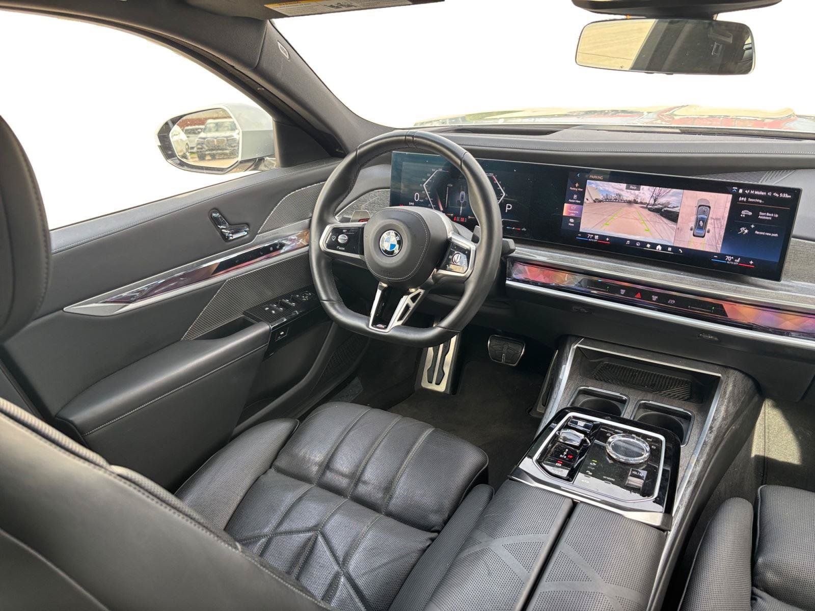 Used 2023 BMW 760i xDrive AWD/4WD image 26