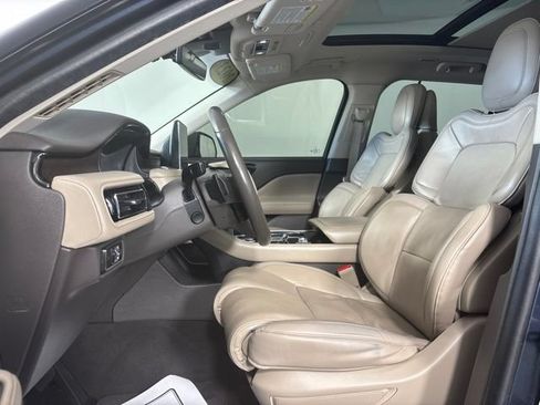 Used 2023 Lincoln Aviator Reserve w/ Equipment Group 201A AWD/4WD image 19