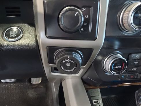 Used 2019 Ford F150 Lariat w/ Equipment Group 502A Luxury AWD/4WD image 31