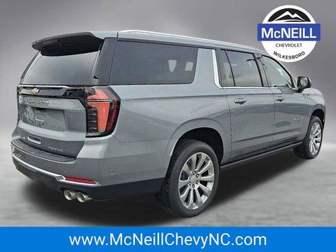 New 2026 Chevrolet Suburban Premier AWD/4WD image 3