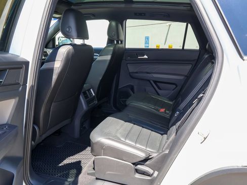 Certified 2021 Volkswagen Atlas Cross Sport SEL Premium R-Line AWD/4WD image 16