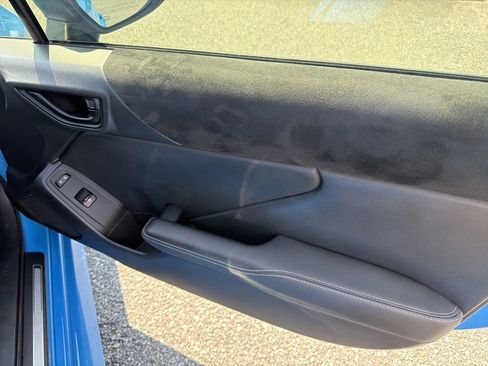 Used 2022 Toyota GR86 Premium w/ ALL Weather Mat Package (TMS) RWD image 14