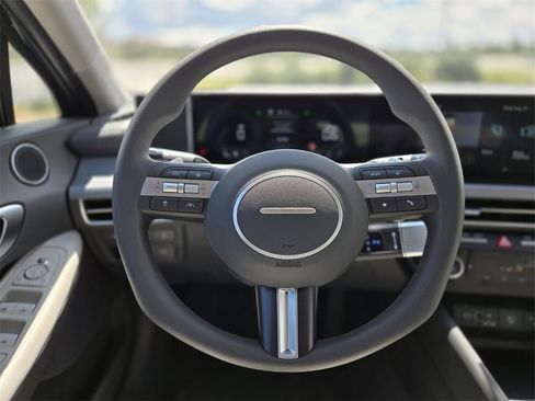 New 2025 Hyundai Sonata SEL image 15