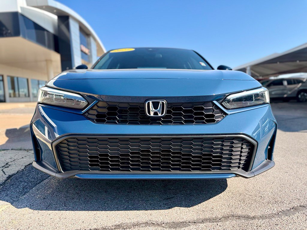 Used 2025 Honda Civic Sport image 2