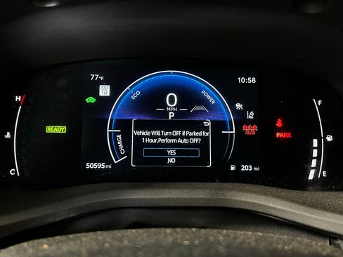 Used 2025 Toyota Camry LE image 10