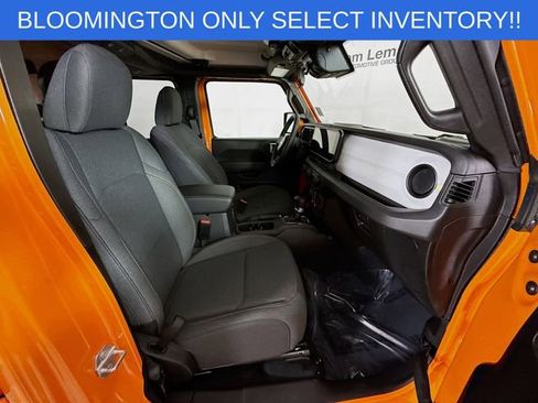 New 2025 Jeep Gladiator Willys image 27