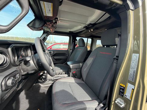 Used 2026 Jeep Wrangler Unlimited Rubicon image 9