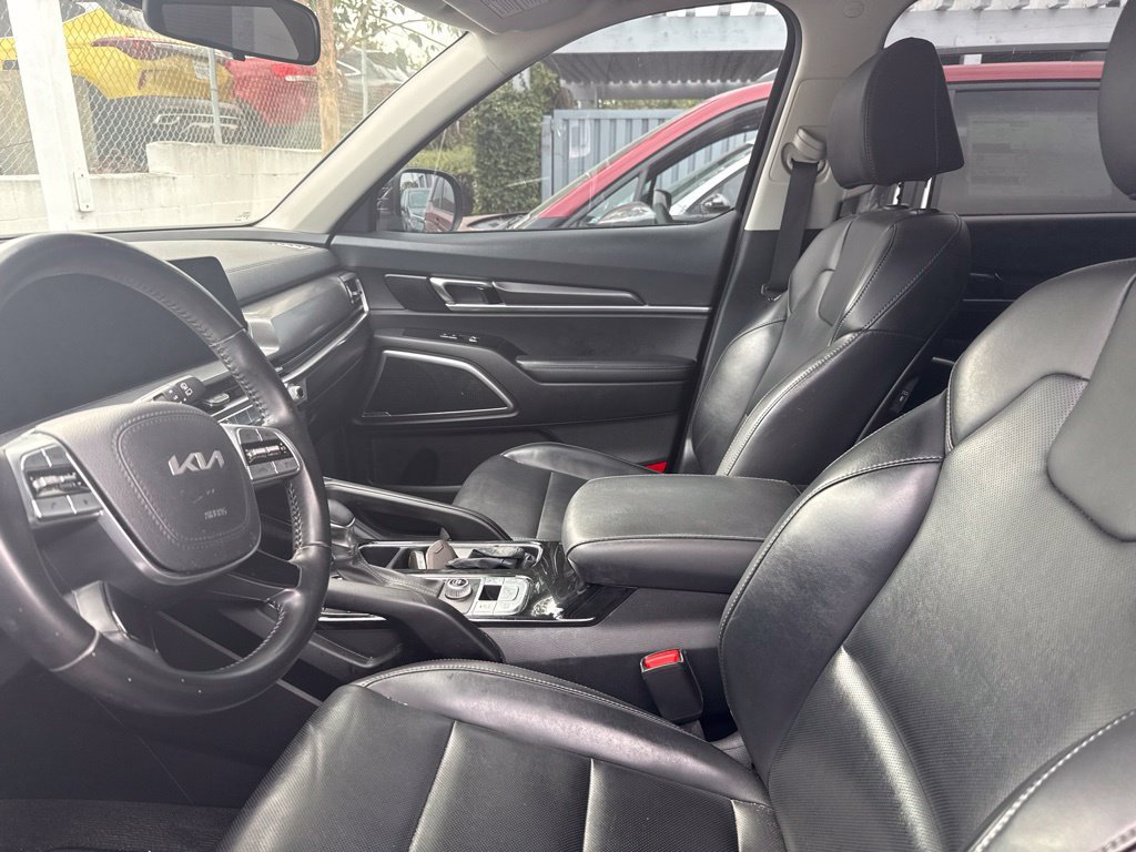 Certified 2024 Kia Telluride S w/ S Sunroof Package FWD image 3