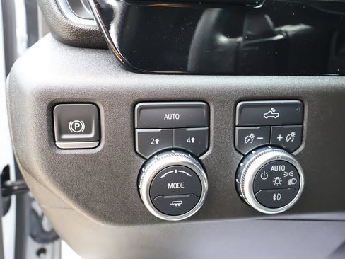 Used 2025 GMC Sierra 1500 Elevation w/ Preferred Package AWD/4WD image 13