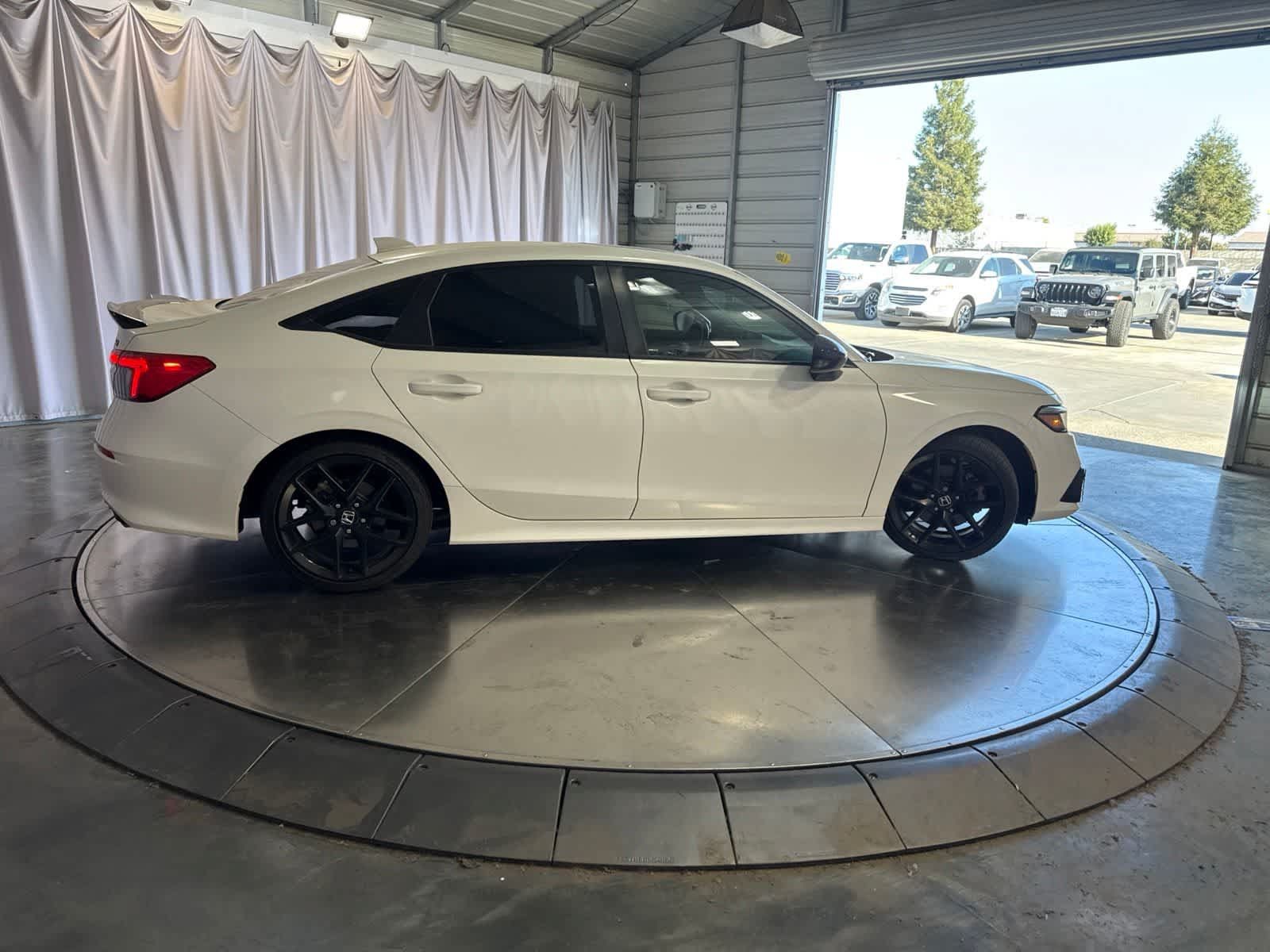 Used 2024 Honda Civic Si image 4