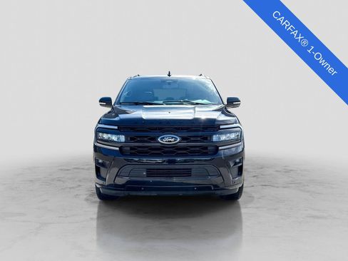 Used 2024 Ford Expedition Limited AWD/4WD image 12
