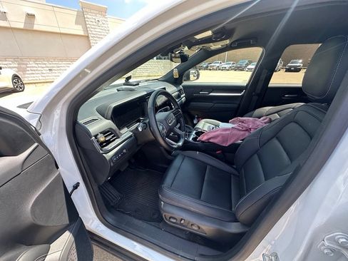 Used 2026 GMC Terrain Elevation w/ Elevation Premium Package FWD image 5