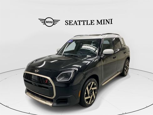 Certified 2025 MINI Cooper Countryman S w/ Comfort Package Max image 1