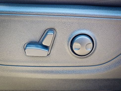 New 2026 RAM 1500 4x4 Crew Cab image 16
