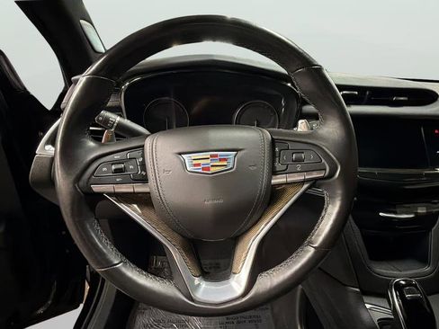 Used 2022 Cadillac XT6 Sport w/ Platinum Package AWD/4WD image 15