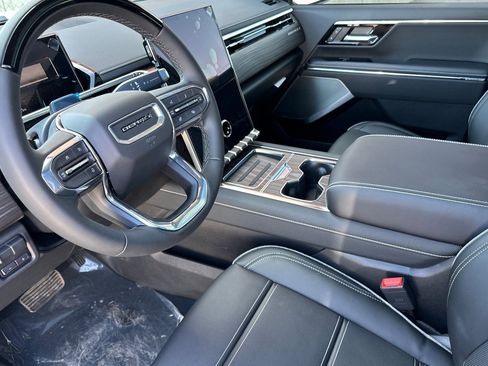 New 2025 GMC Sierra EV Denali image 9