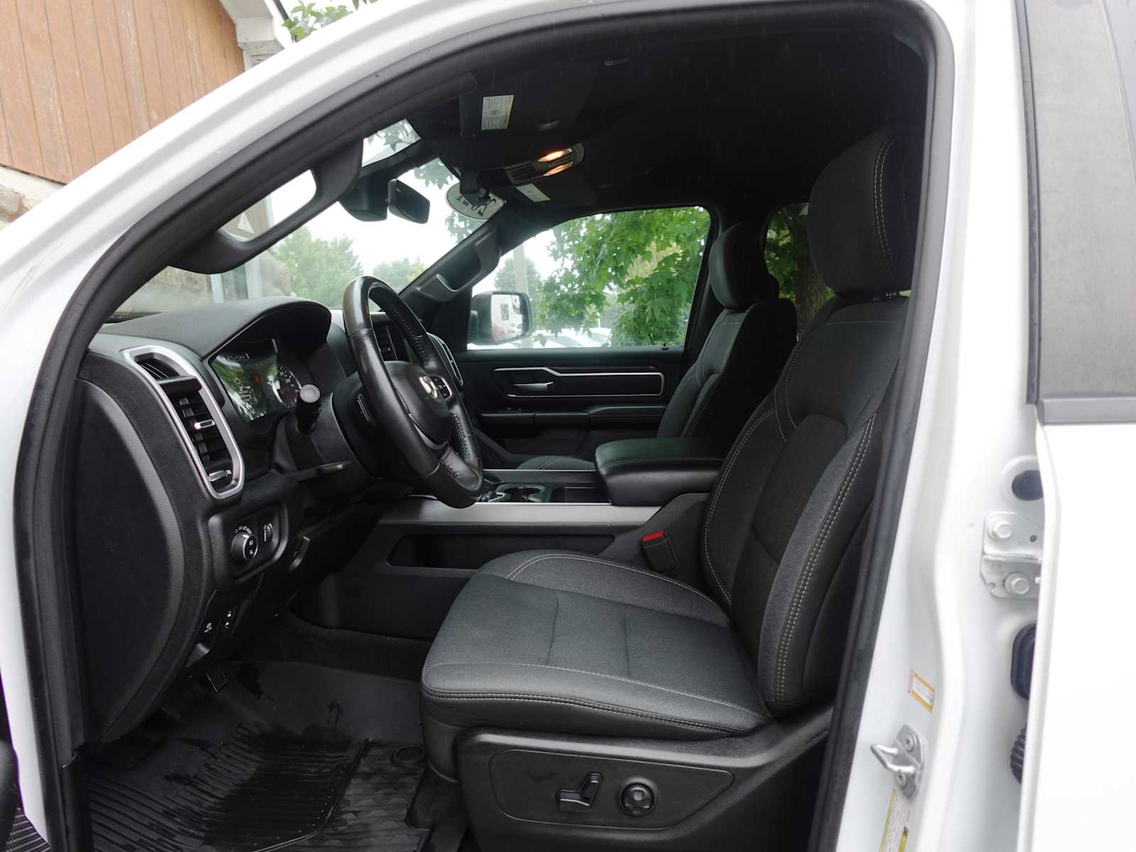 Used 2021 RAM 1500 Big Horn AWD/4WD image 12