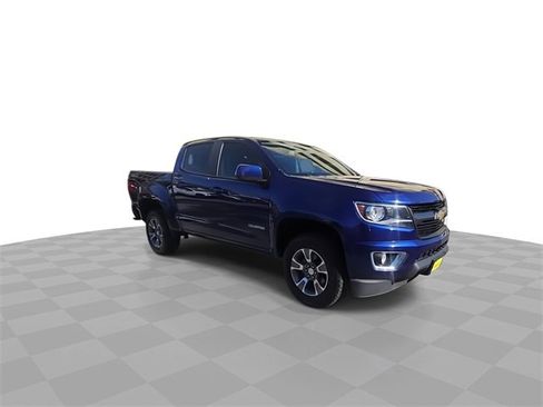 Used 2016 Chevrolet Colorado Z71 image 2