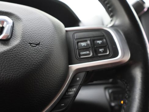 Used 2022 RAM 2500 Big Horn w/ Night Edition AWD/4WD image 14